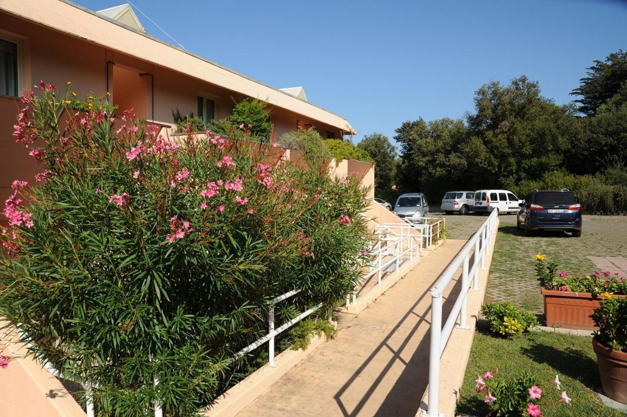 Residence Rex Lo Scoglietto Punta Ala Luaran gambar