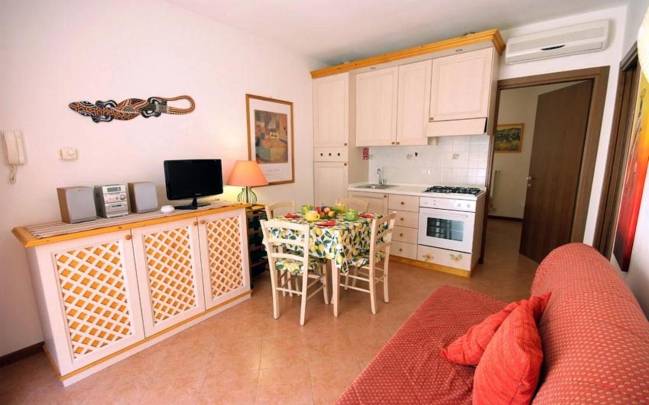 Residence Rex Lo Scoglietto Punta Ala Luaran gambar